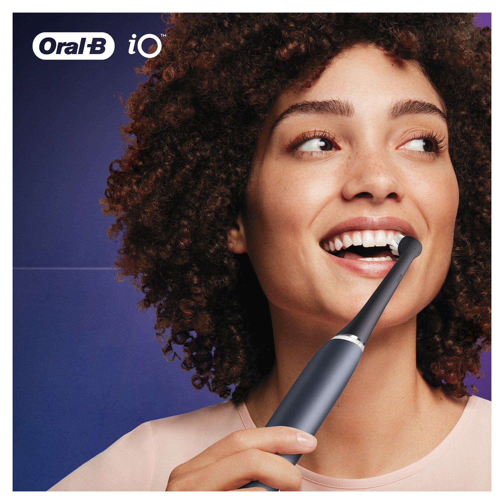 Oral B Testine Di Ricambio Io Ultimate Clean Nere 4 Pezzi-6