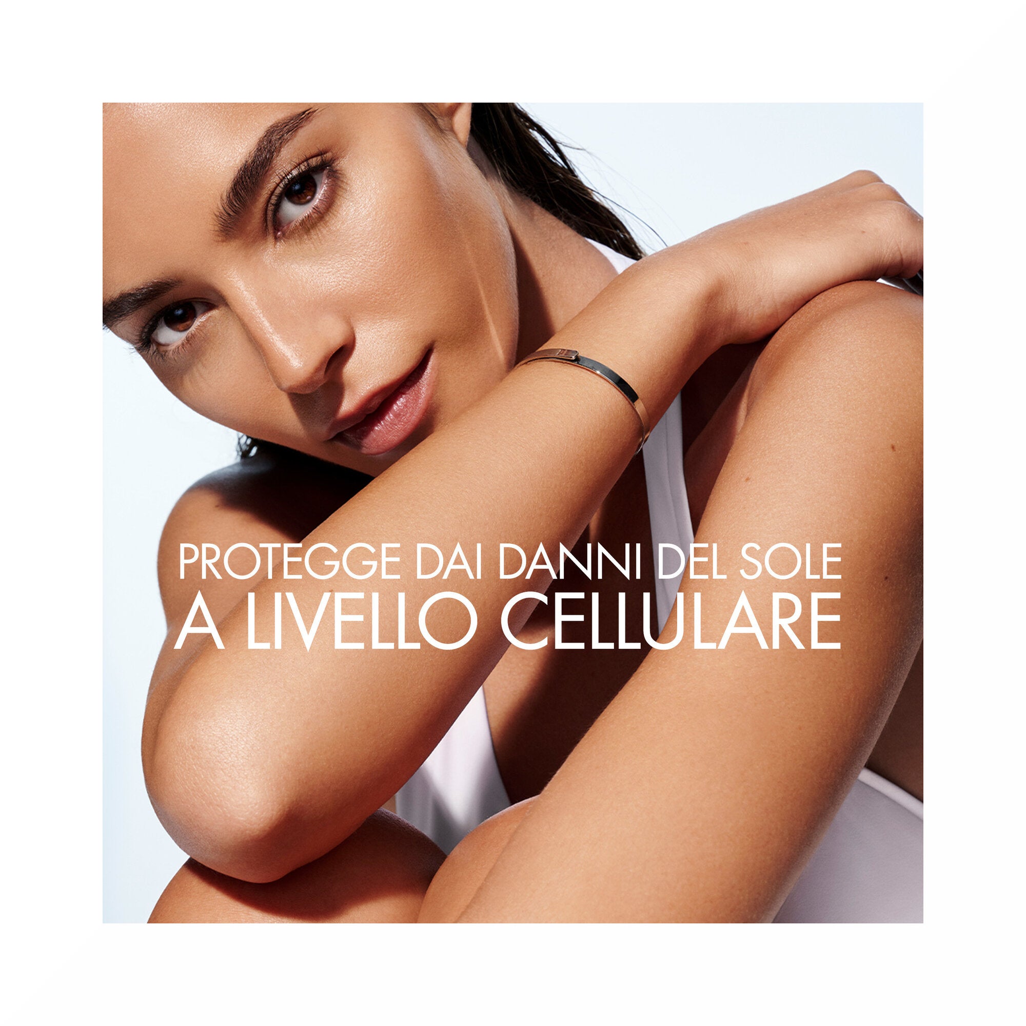 Vichy Capital Soleil Cell Protect Fluido Ultra Leggero Spray Protezione Alta SPF50 200 ml-12