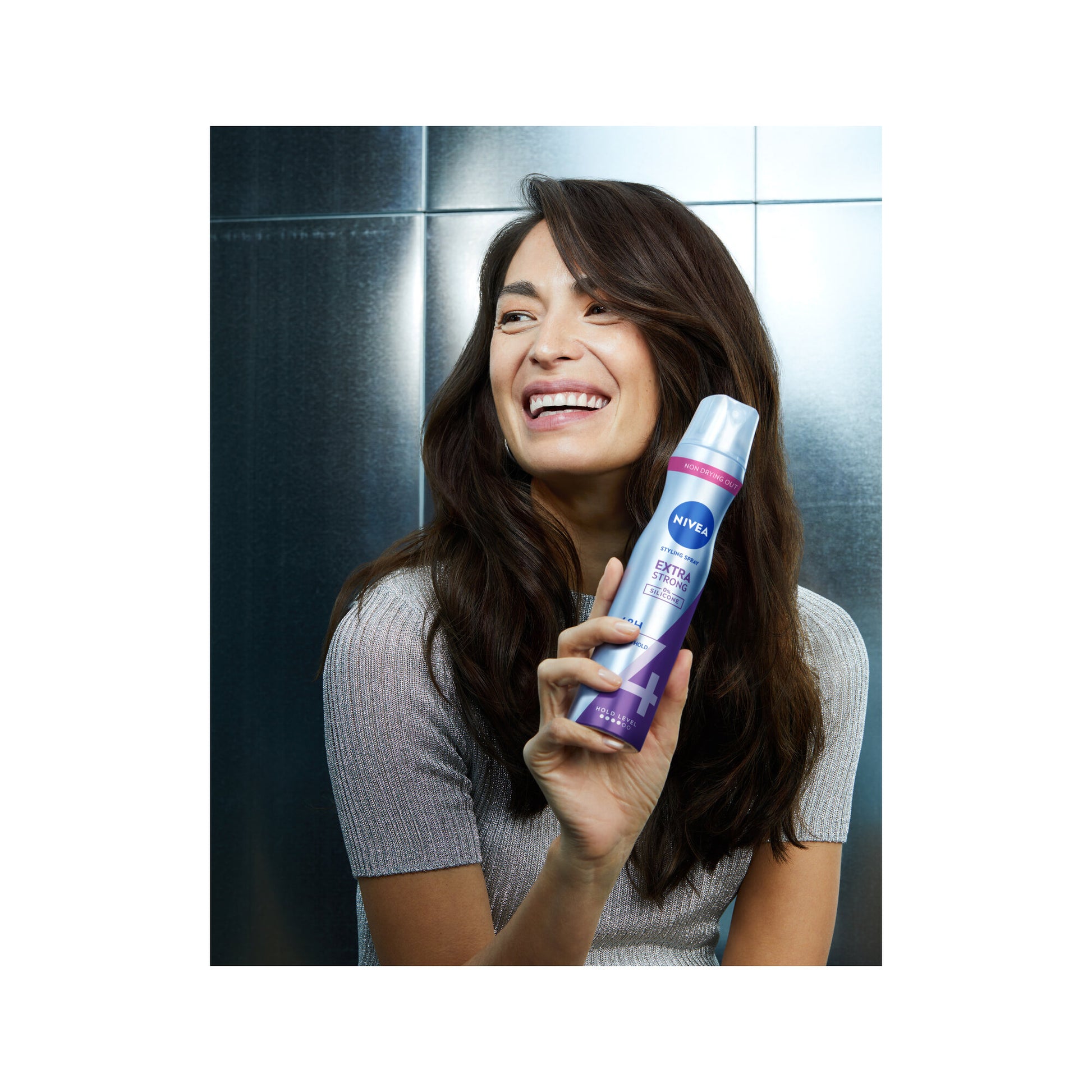 Nivea Styling Mousse Extra Strong Schiuma Per La Cura Capelli E Con Tenuta Extra Forte 150ml-2
