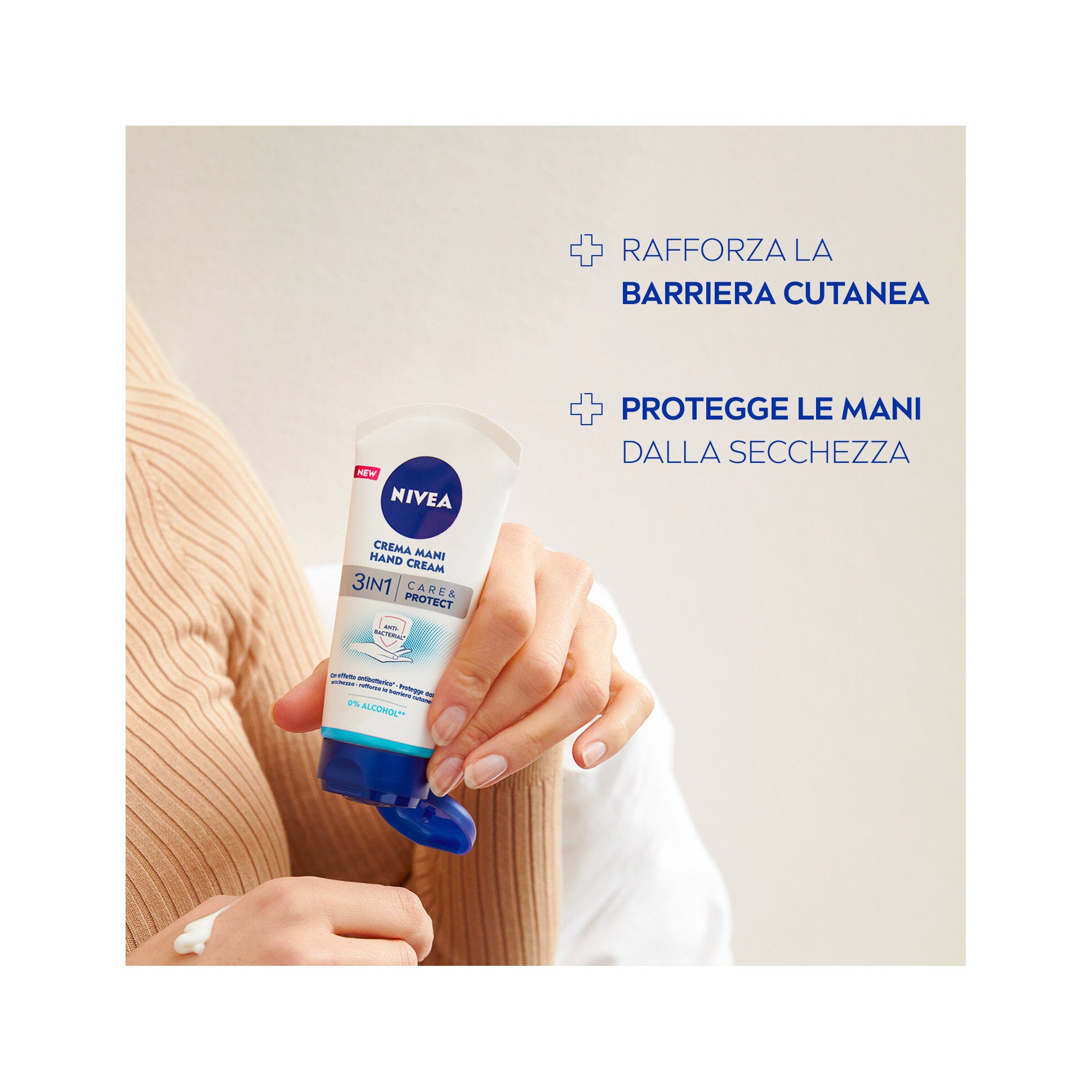 Nivea Crema Mani 3in1 Care & Protect Con Effetto Antibatterico 75ml Crema Antibatterica Mani-3