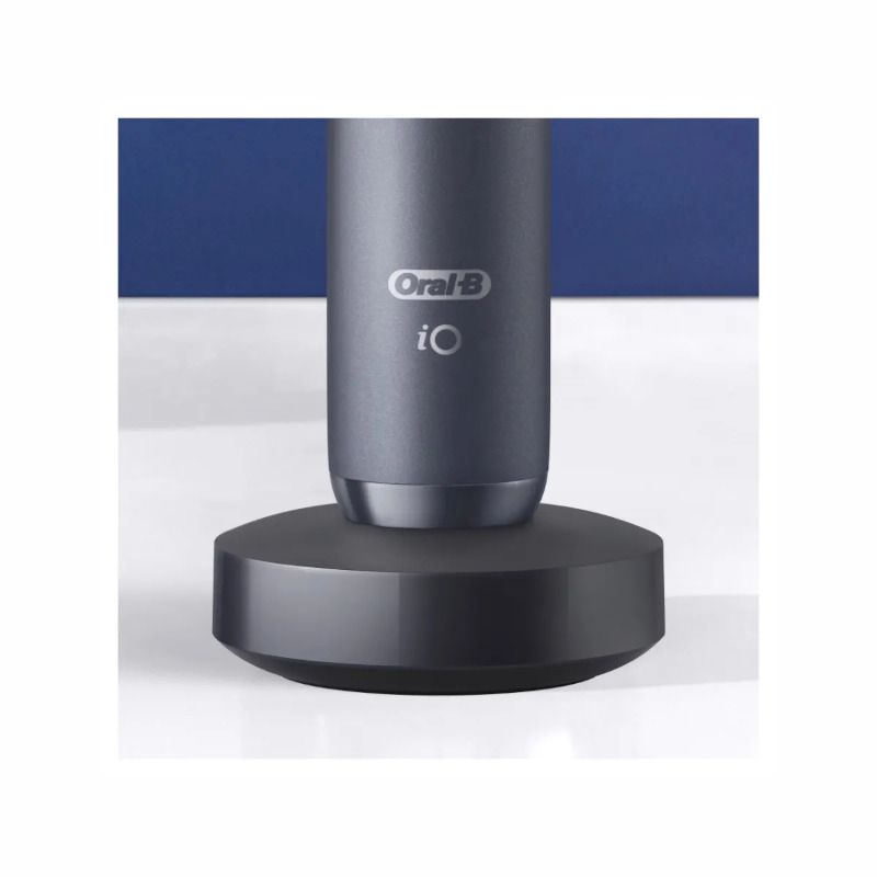 Oral-B iO 8 spazzolino elettrico ricaricabile colore nero + 2 testine di ricambio-12