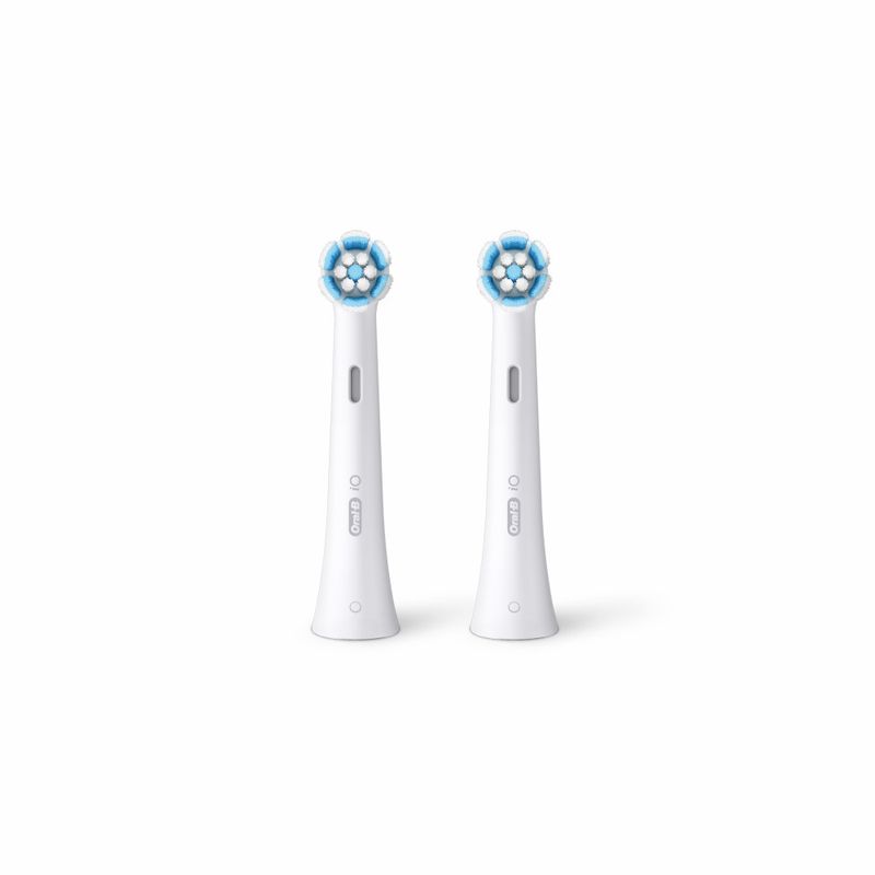 Oral-B Testine Di Ricambio Io Gentle Care Bianche 2 Pezzi-3