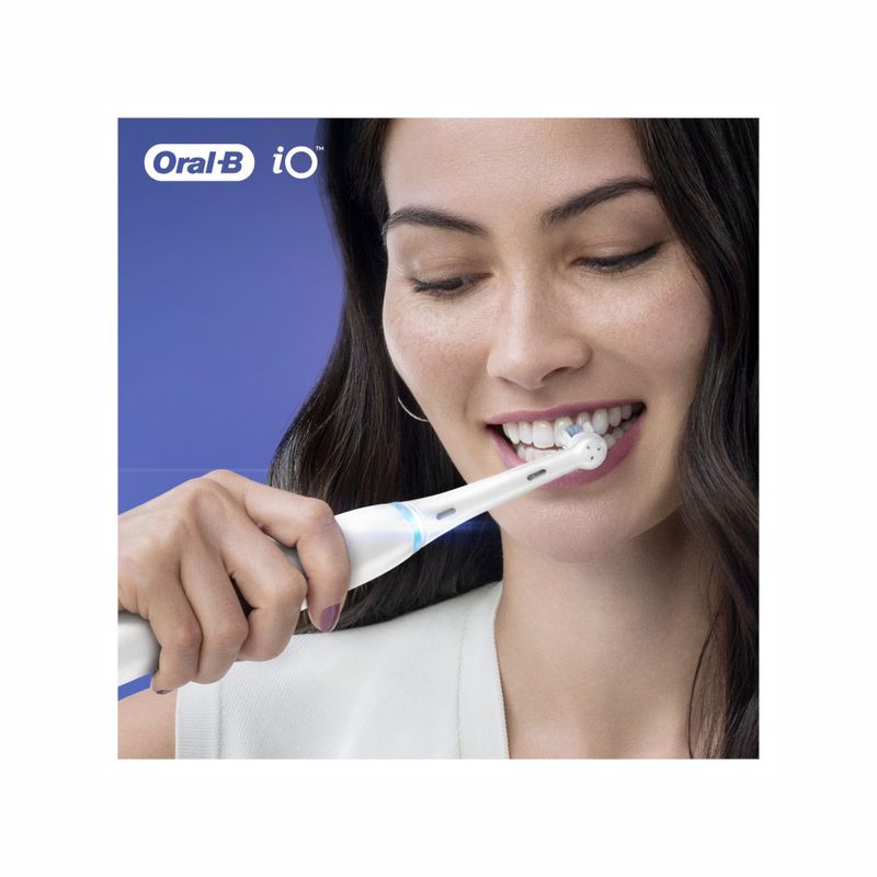 Oral B Testine Di Ricambio Io Ultimate Clean Bianche 2 Pezzi-5
