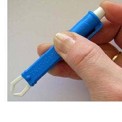 Pinzetta Togli Zecche In Plastica Blister Singolo-1